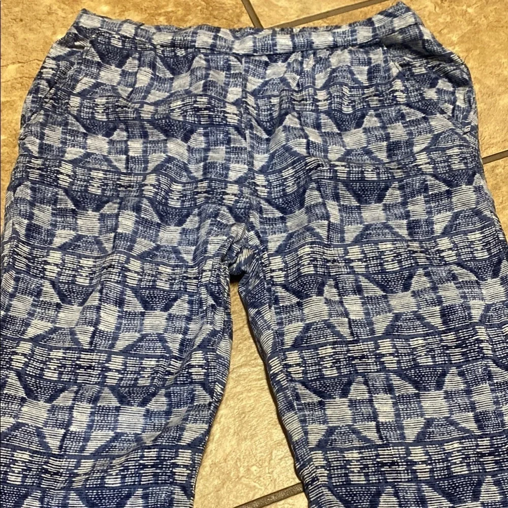 Kids Old Navy Blue and White Patterned Jogger Pants Cozy Resortwear